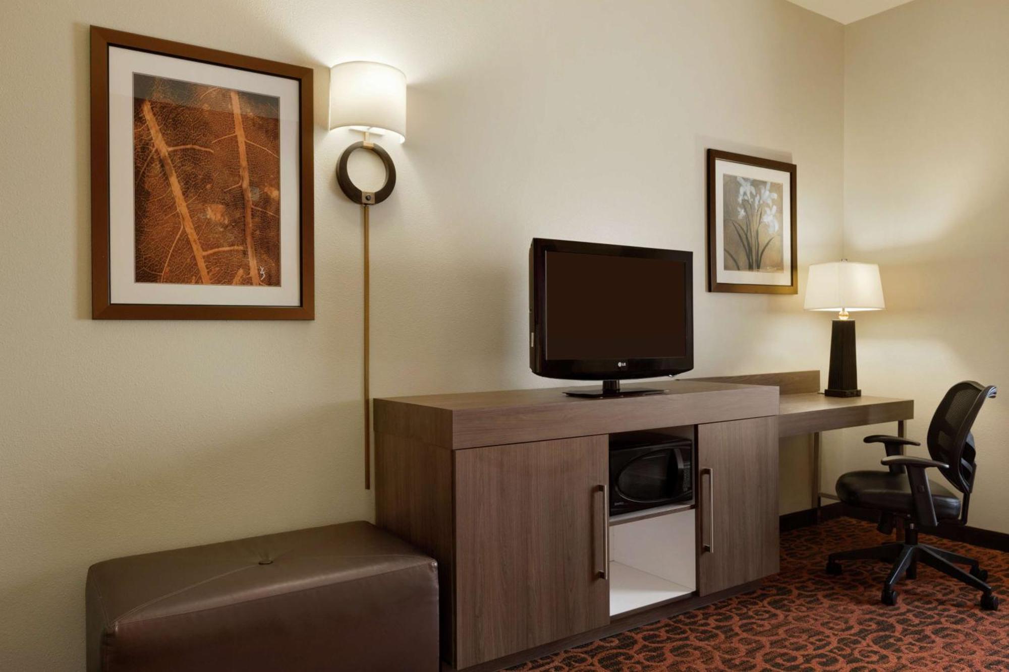 Hampton Inn Wichita Falls-Sikes Senter Mall Exterior photo